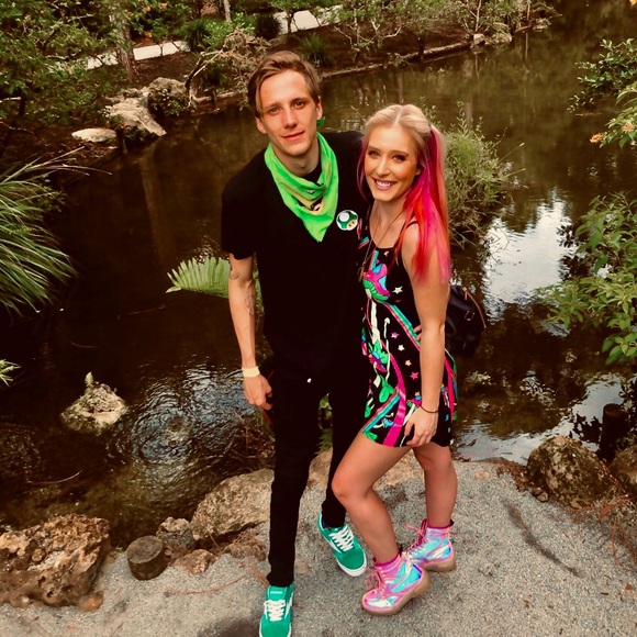 Meet your Posher, Lindsey - Picture 7 of 11